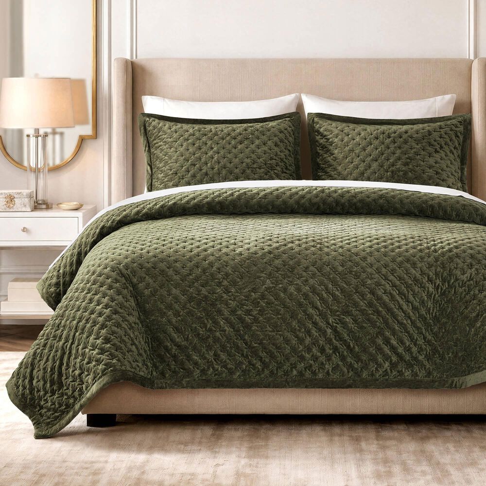 Hampton Park Charleston Queen Velvet Coverlet Set in Green, , large