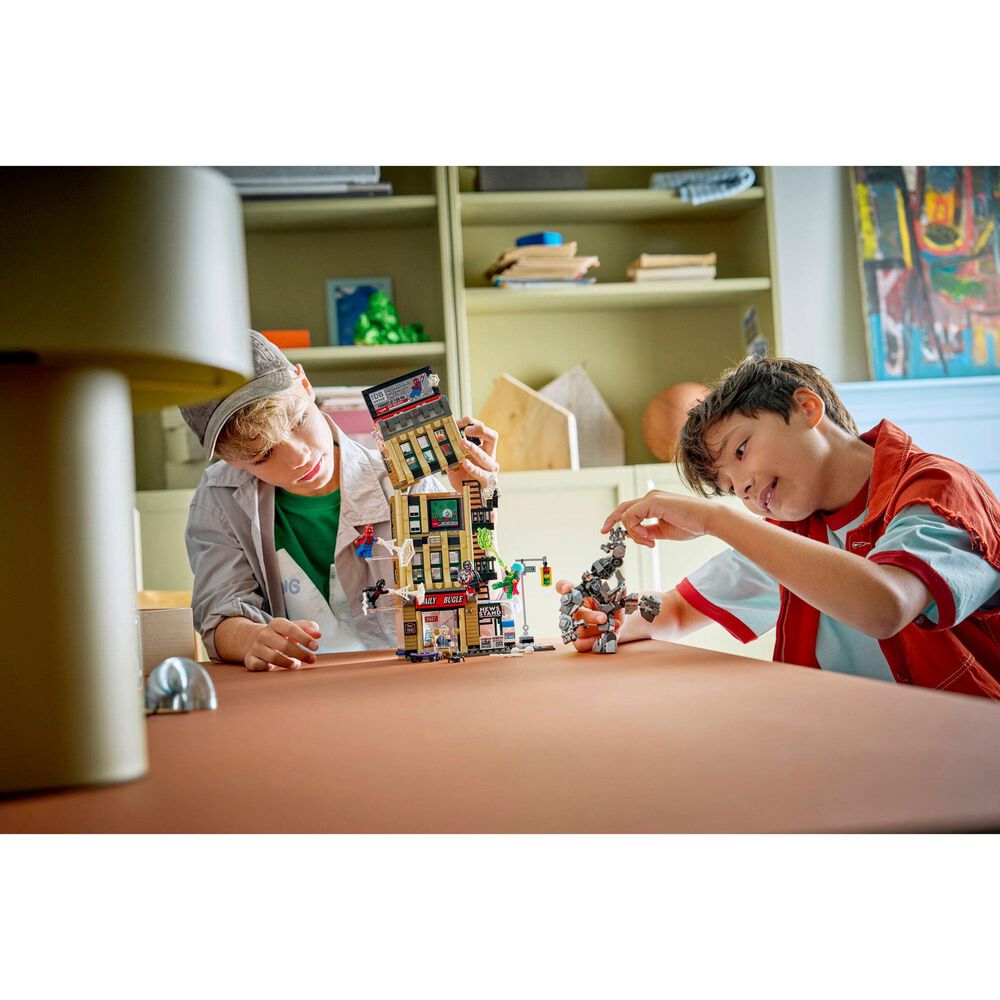 LEGO Marvel Spider-Man vs. Mysterio - The Daily Bugle Building Set, , large
