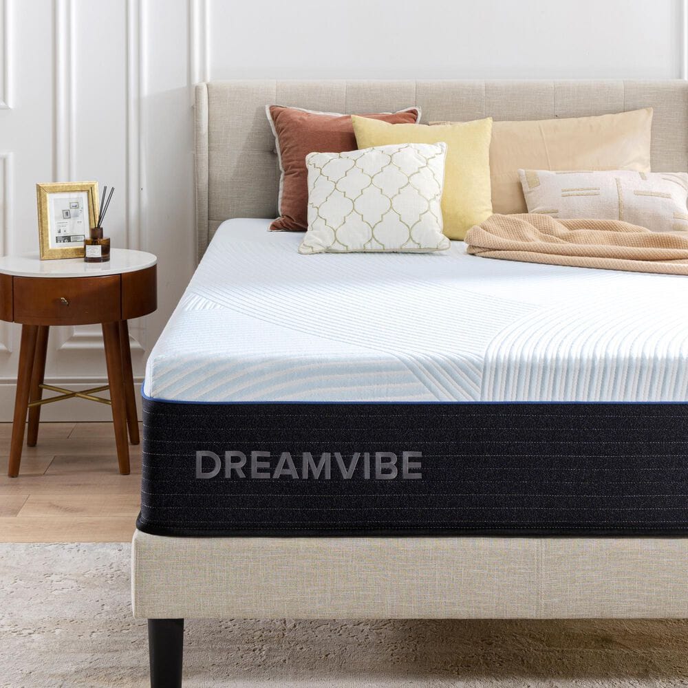 GigaCloud Deluxe 13&quot; Medium Hybrid Twin Mattress, , large