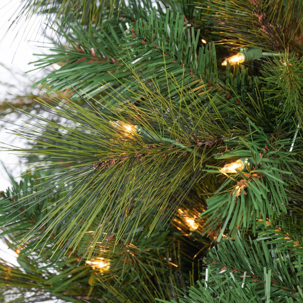 The Gerson Company 7.5&#39; Pre-Lit Baxter Pine Christmas Tree in Green, , large