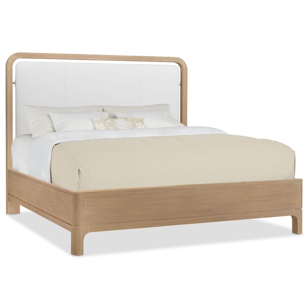 HOOKER Banyon Bay King Upholstered Panel Bed in Desert Oak, , large