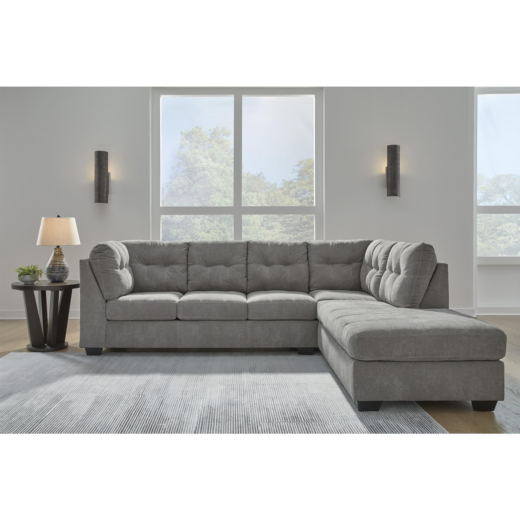 Large right shop facing sectional