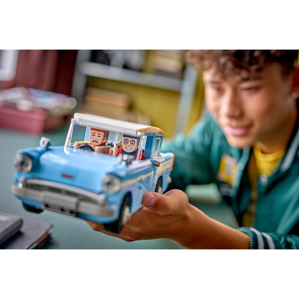 LEGO Harry Potter Enchanted Flying Ford Anglia Building Set, , large