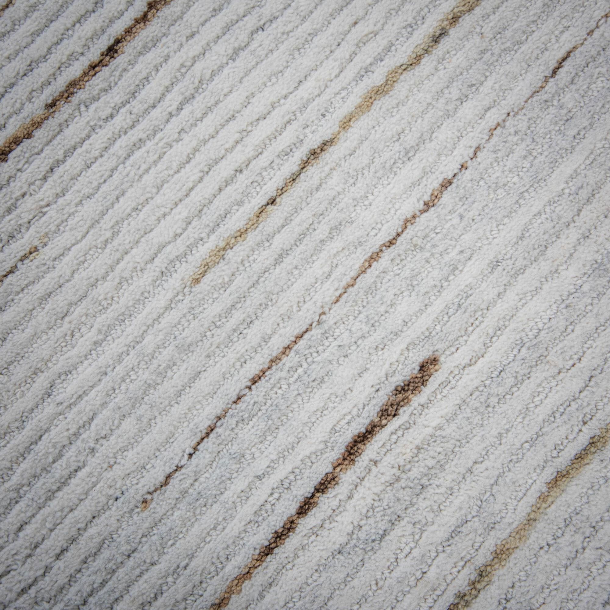 RIZZY Strada Ivory 5' x 8' Area Rug