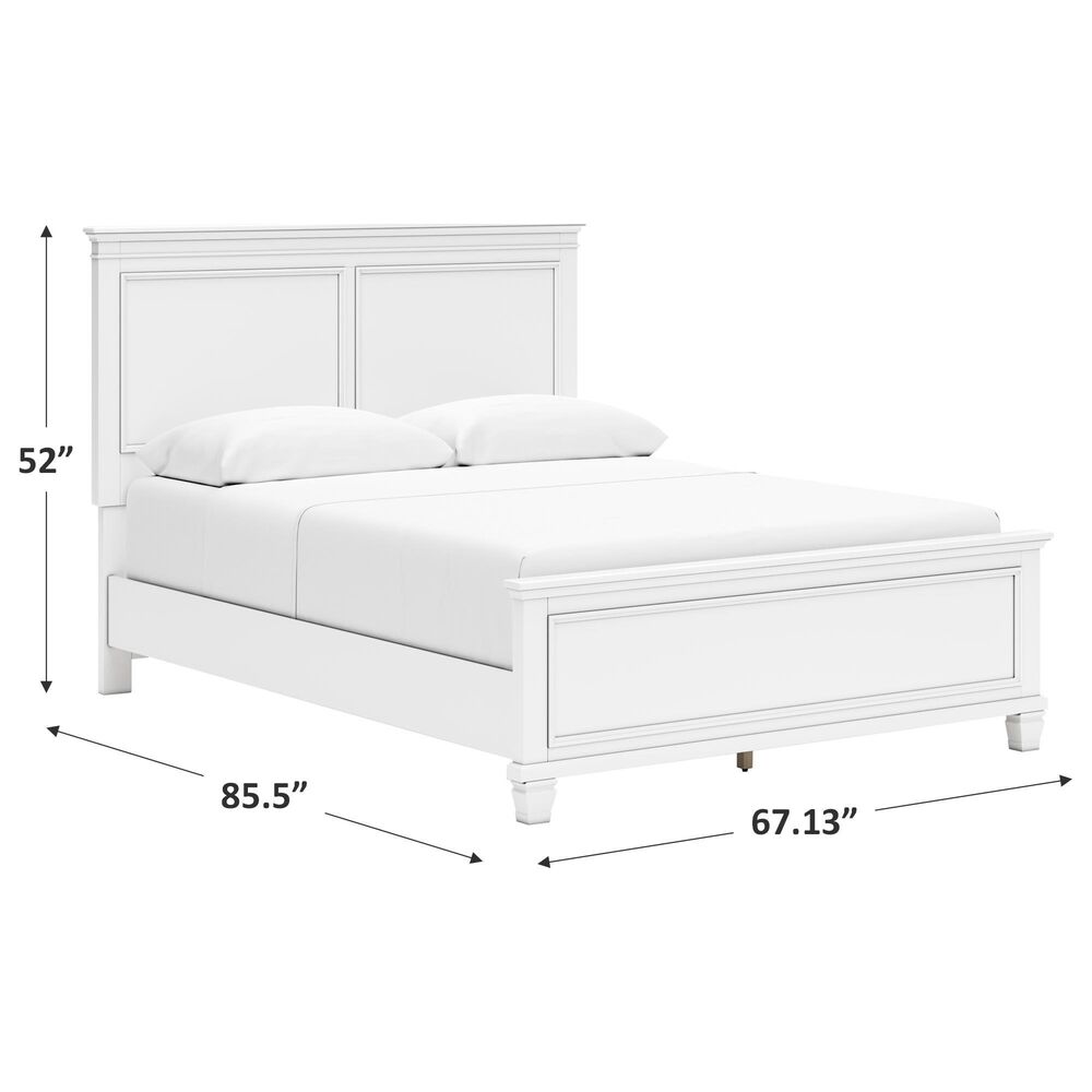 Ashley Fortman Queen Panel Bed in White, , large
