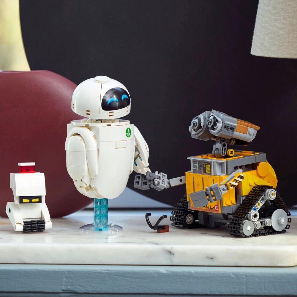 LEGO Wall-E and Eve Building Set, , large