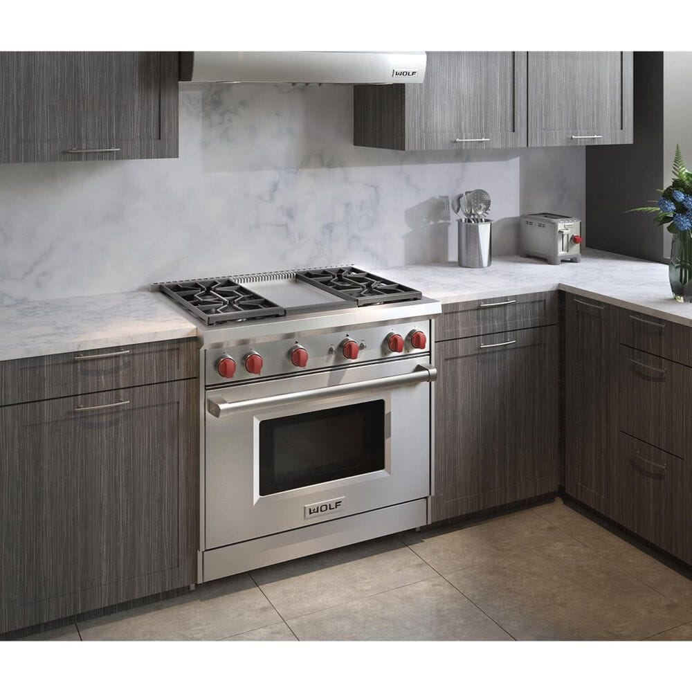 Wolf 5.5 Cu. Ft. Freestanding Gas Range, , large