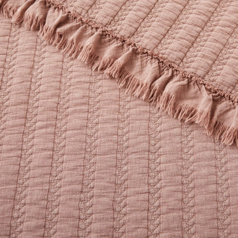 Levtex Wilhelmina 3-Piece Full/Queen Quilt Set in Dusty Rose, , large