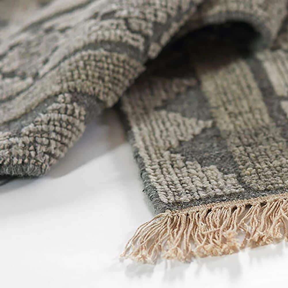 Momeni Bristol 2&#39;3&quot; x 8&#39; Grey Runner, , large