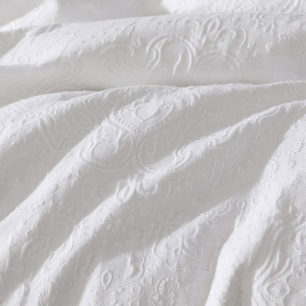 Hallmart Collectibles Matelasse Maddie 3-Piece Queen Comforter Set in White, , large
