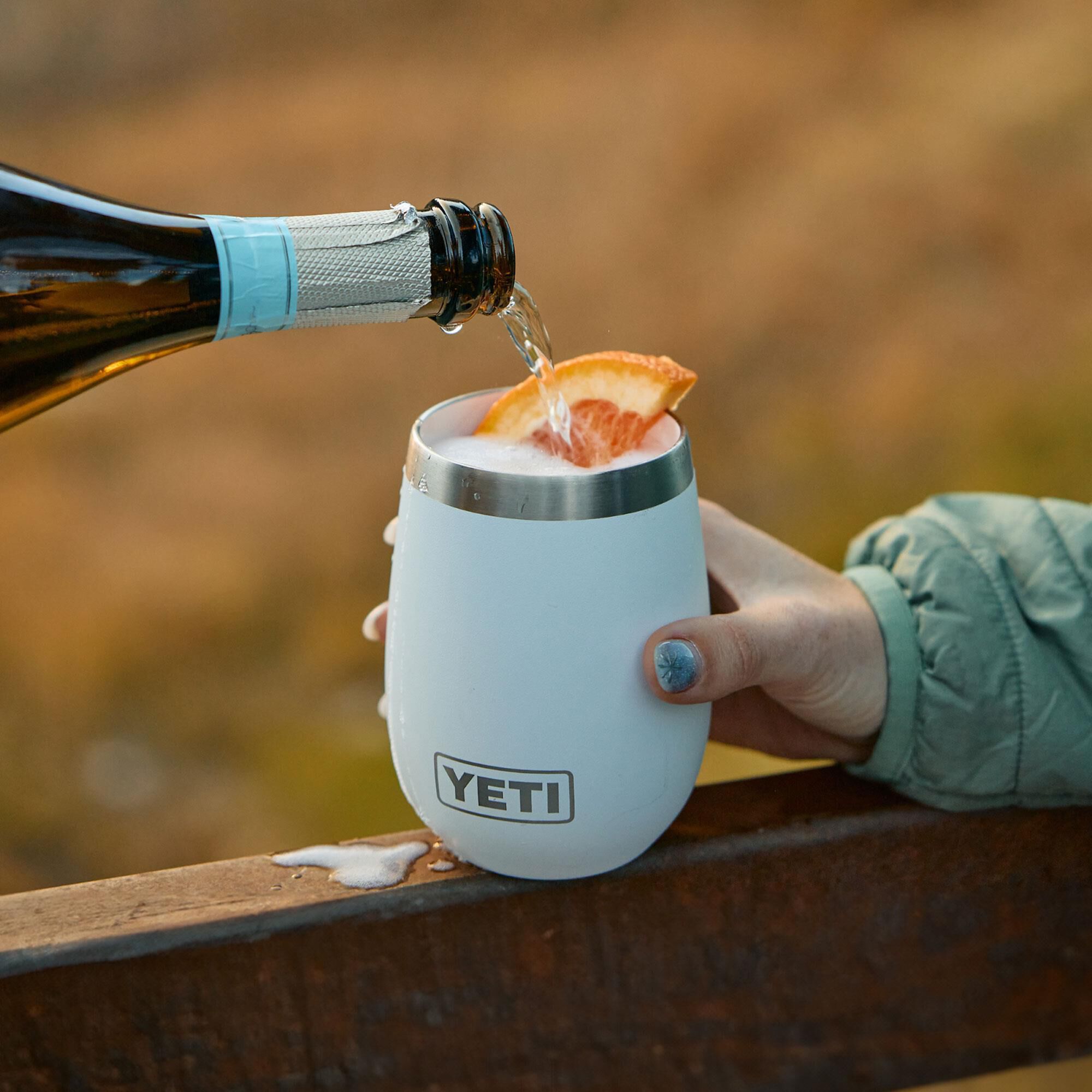 YETI Rambler 10 Oz Wine Tumbler with MagSlider Lid in White