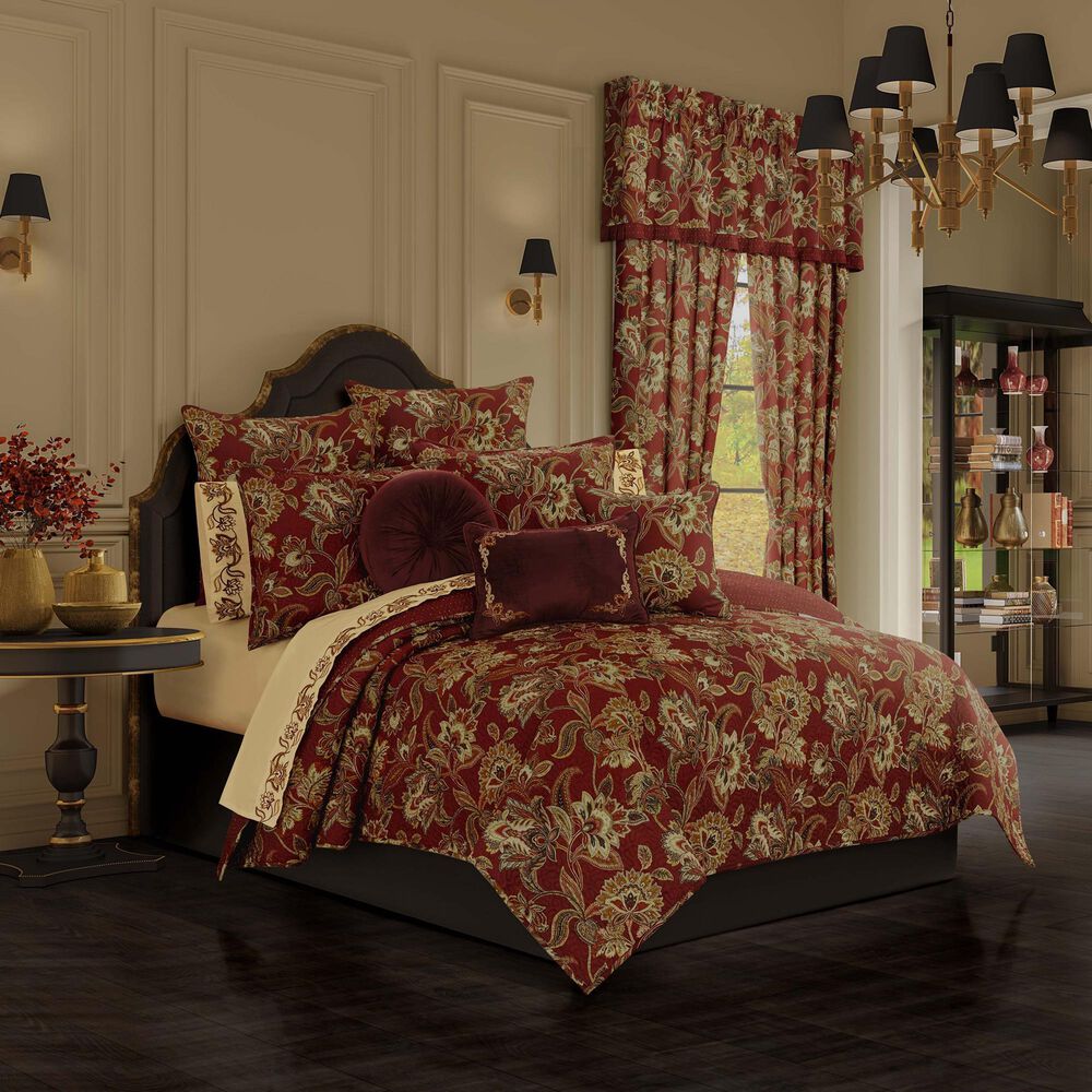J. Queen New York Montecito 3-Piece Full/Queen Quilt Set in Red, , large