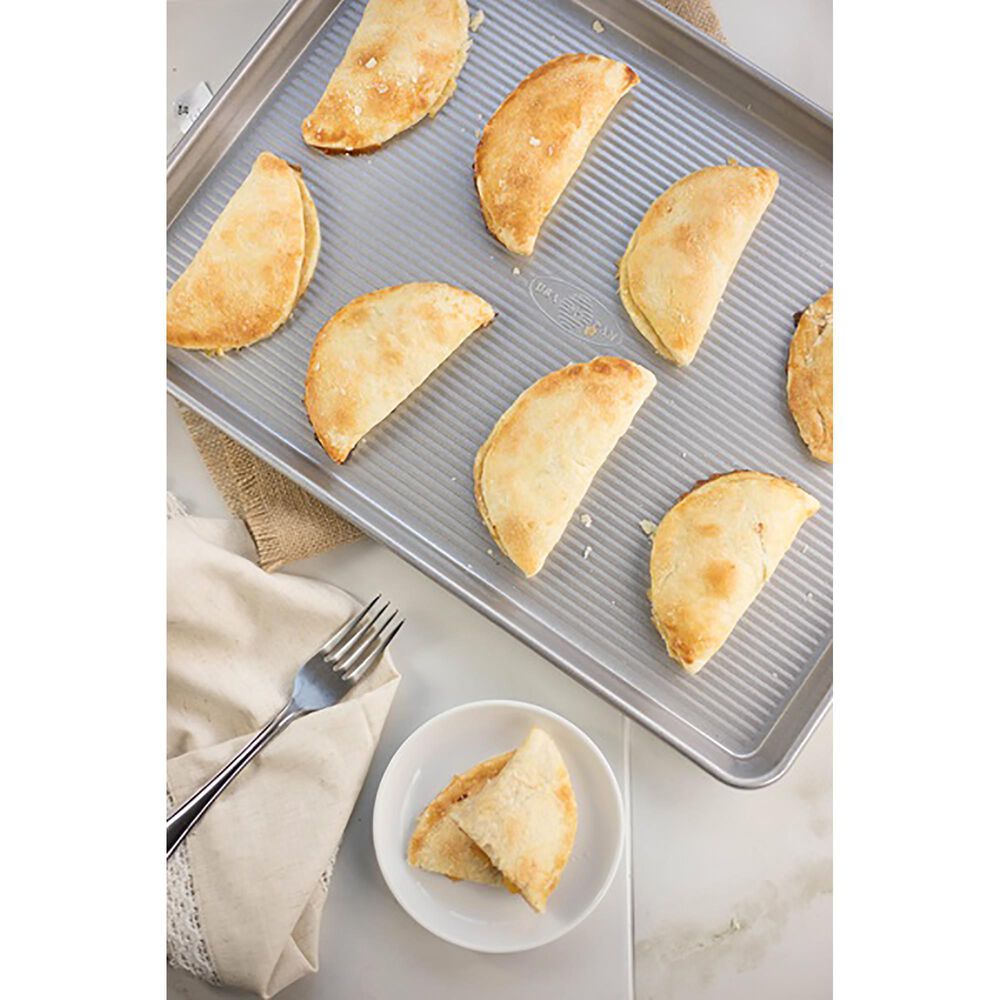 USA Pan Half Sheet Pan in Gray, , large