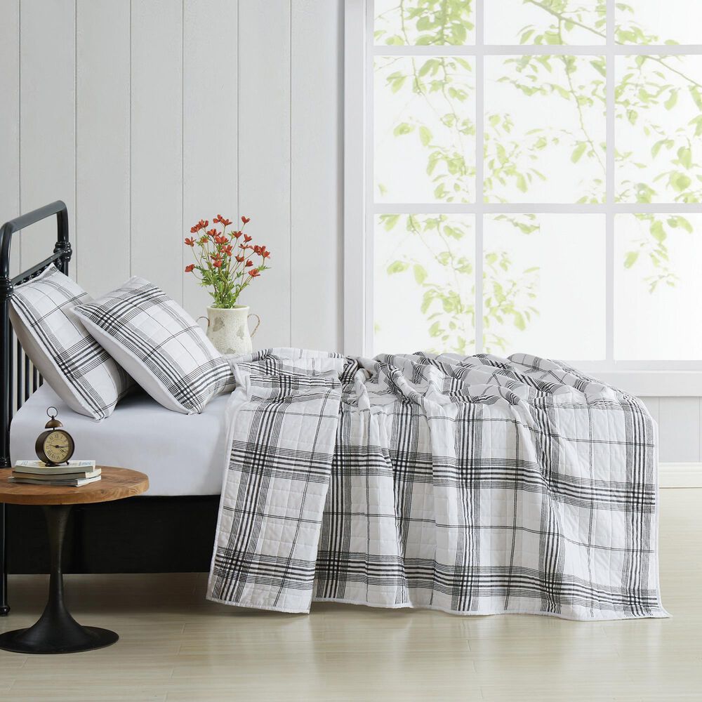 Pem America Cottage Classics Cottage 3-Piece Full/Queen Quilt Set in White and Black, , large