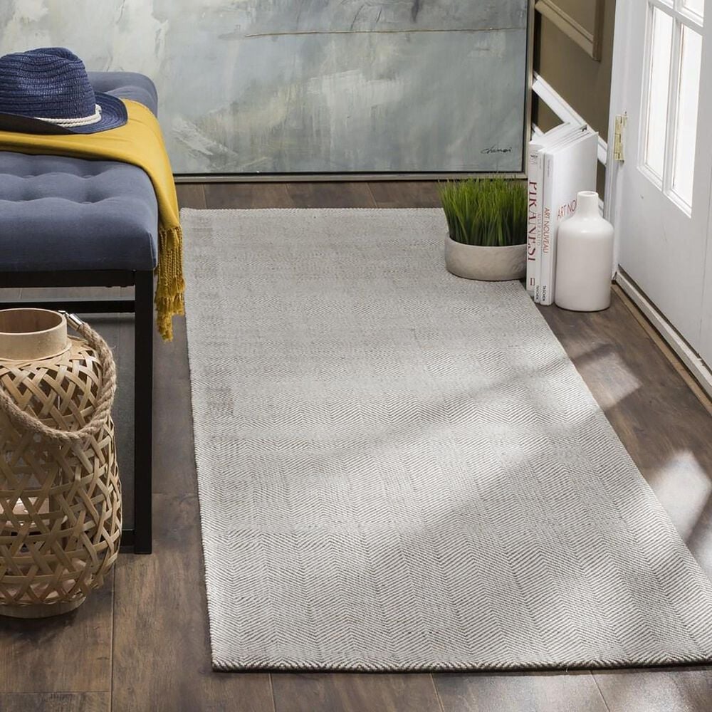 Safavieh Marbella Chevron 2&#39;3&quot; x 8&#39; Silver Runner, , large