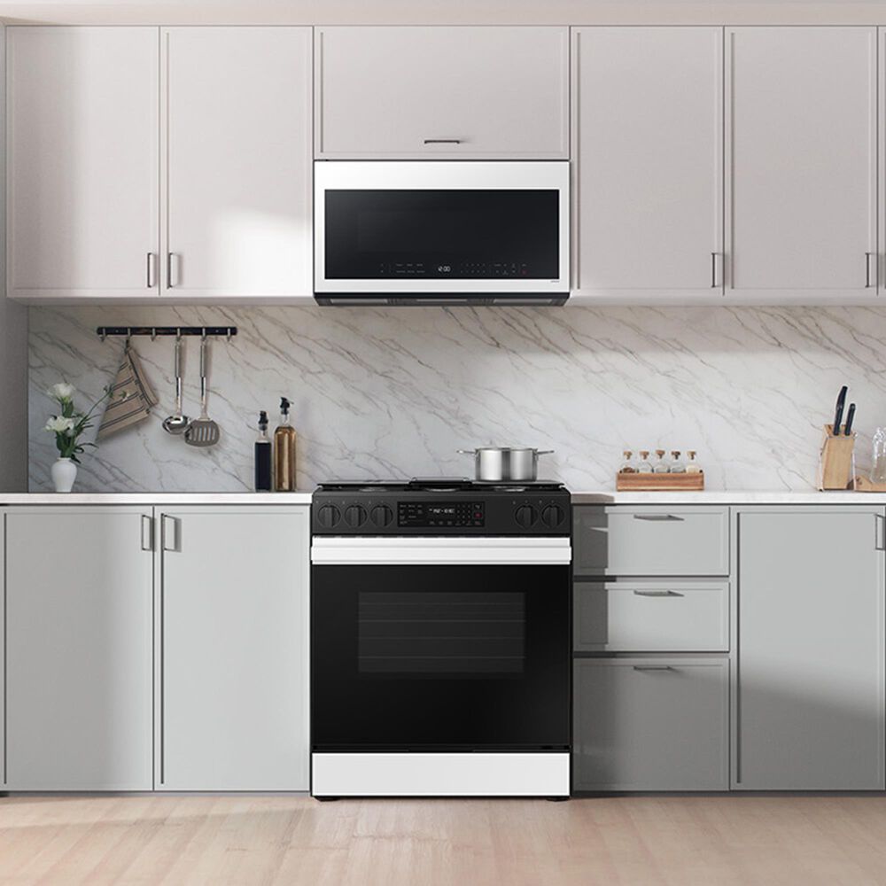 Samsung Bespoke Bespoke 6.0 Cu. Ft. Smart Slide-In Gas Range with Auto Conversion and 17K BTU Power Burner in White Glass, , large