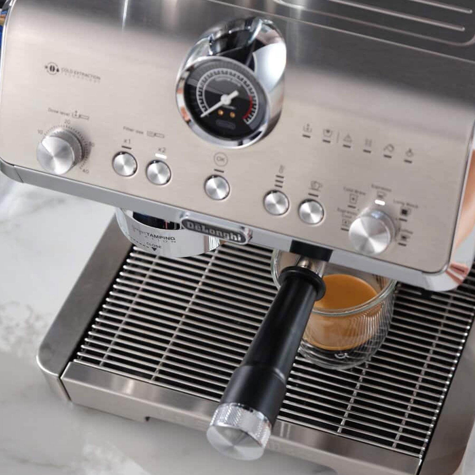 DeLonghi La Specialista Opera 2L Espresso Machine in Metal
