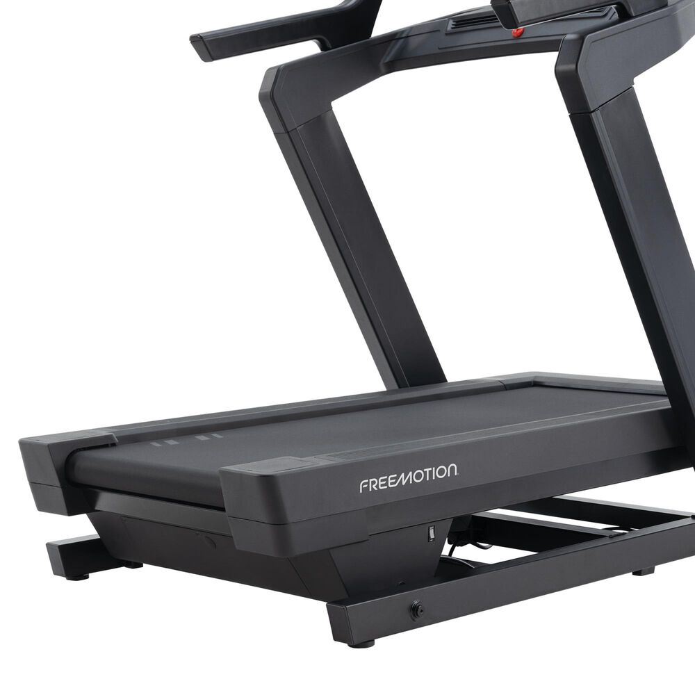 FreeMotion 8 Series i8 Incline Trainer in Black, , large