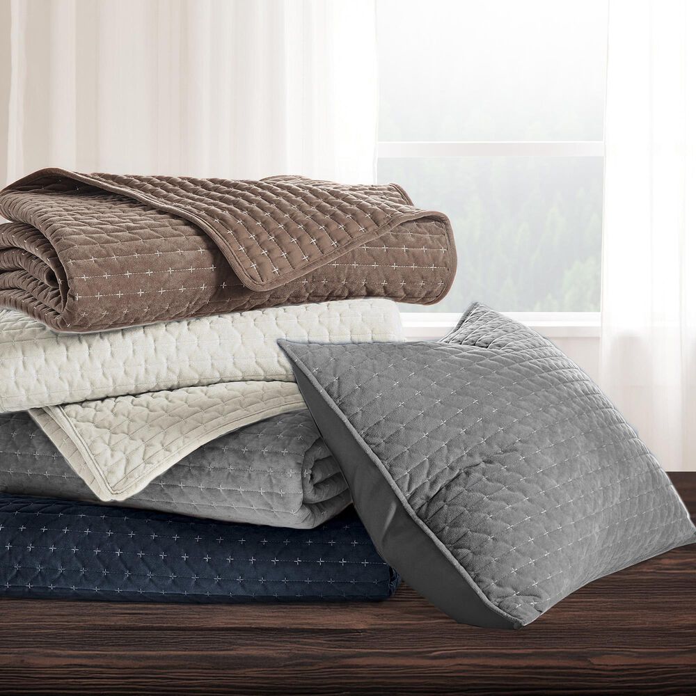 Levtex Velvet Stitch 3-Piece King/California King Reversible Quilt Set in Navy, , large