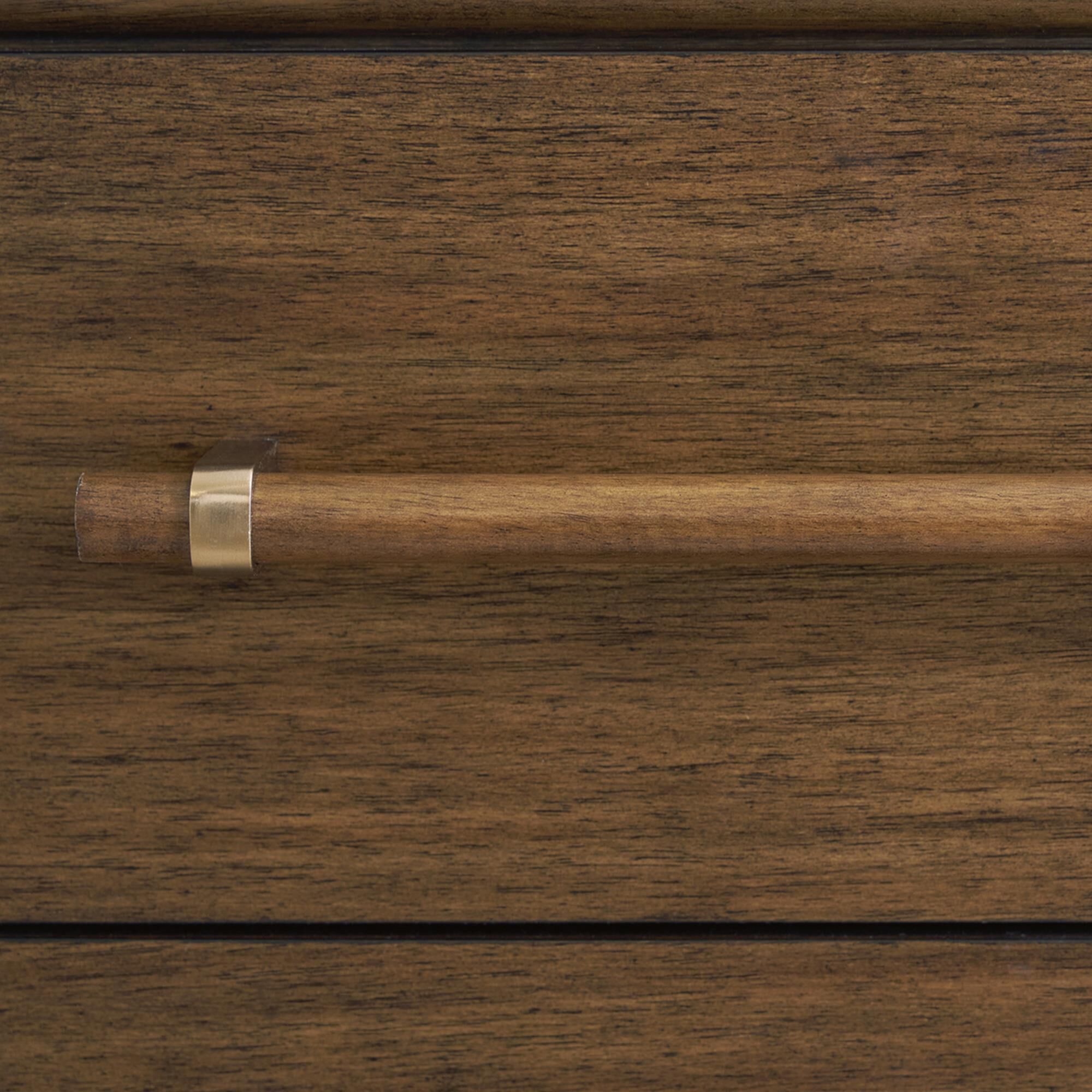 Ashley Lyncott 5-Drawer Chest in Brown