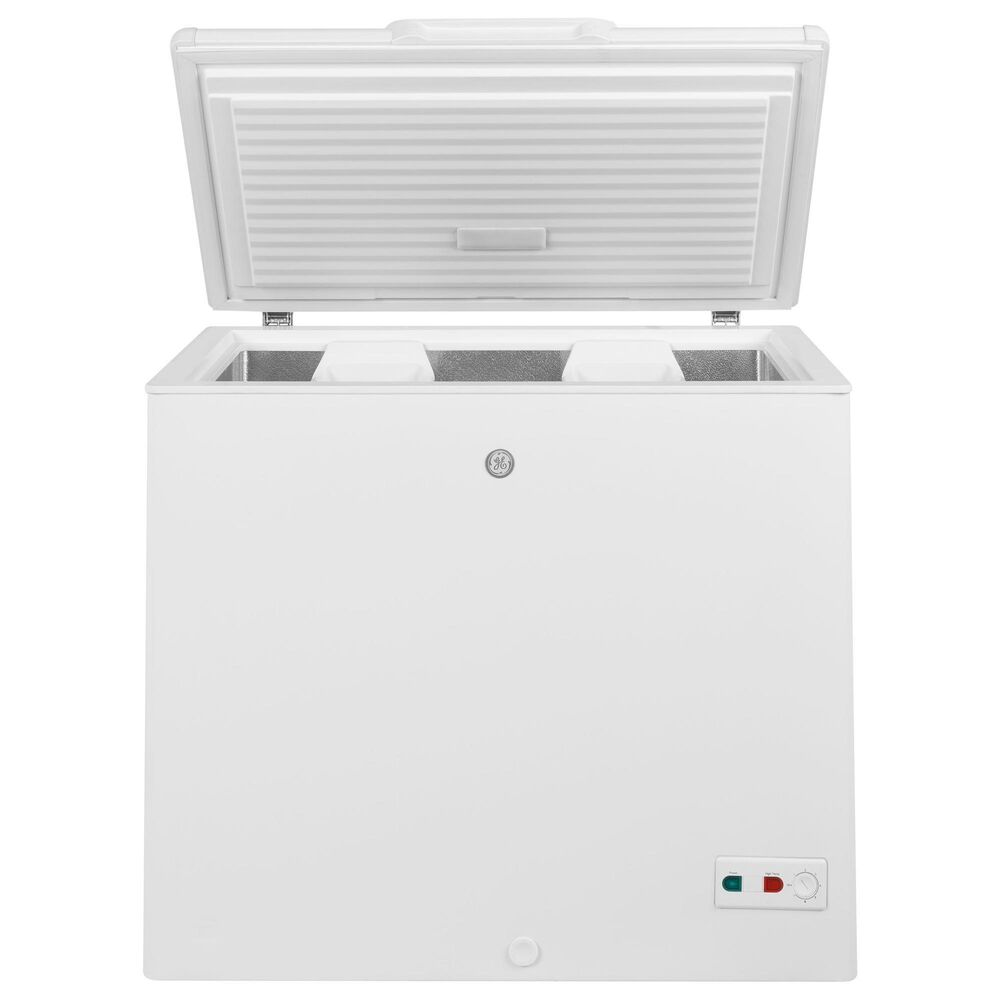 GE 8.8 Cu. Ft. Manual Defrost Chest Freezer in White, , large