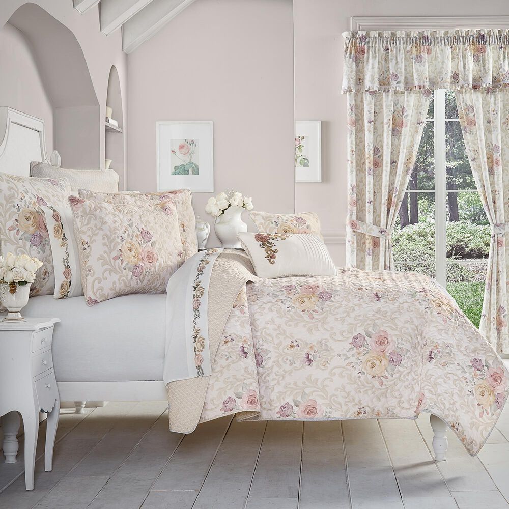J. Queen New York Chardonnay 3-Piece Full/Queen Quilt Set in Ivory, , large