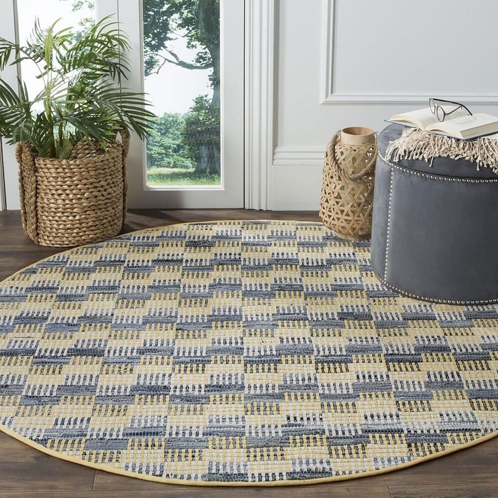 Safavieh Montauk Geometric 6&#39; Round Gold and Multicolor Area Rug, , large