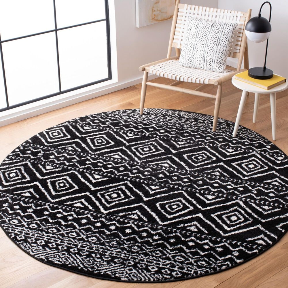Safavieh Tulum Traditional  6&#39;7&quot; Round Black and Ivory Area Rug, , large