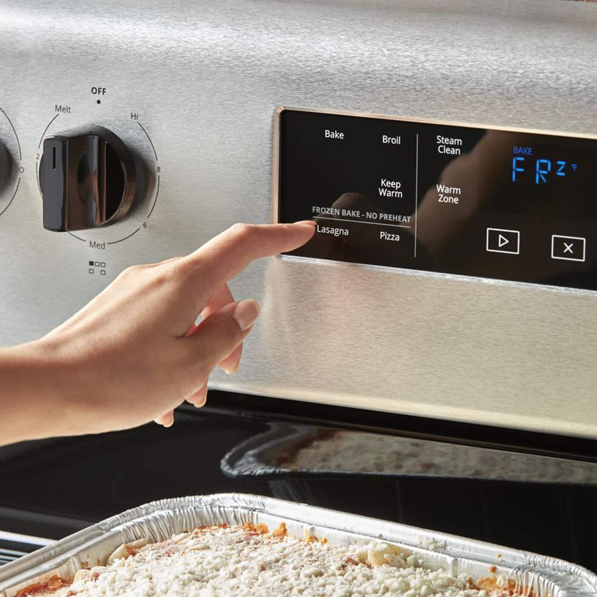 ELECTRONIC 18 PC MICROWAVE OVEN PLAYSET,W/ ROTATING PLATE,TIMER,FOOD,& UTENSILS 