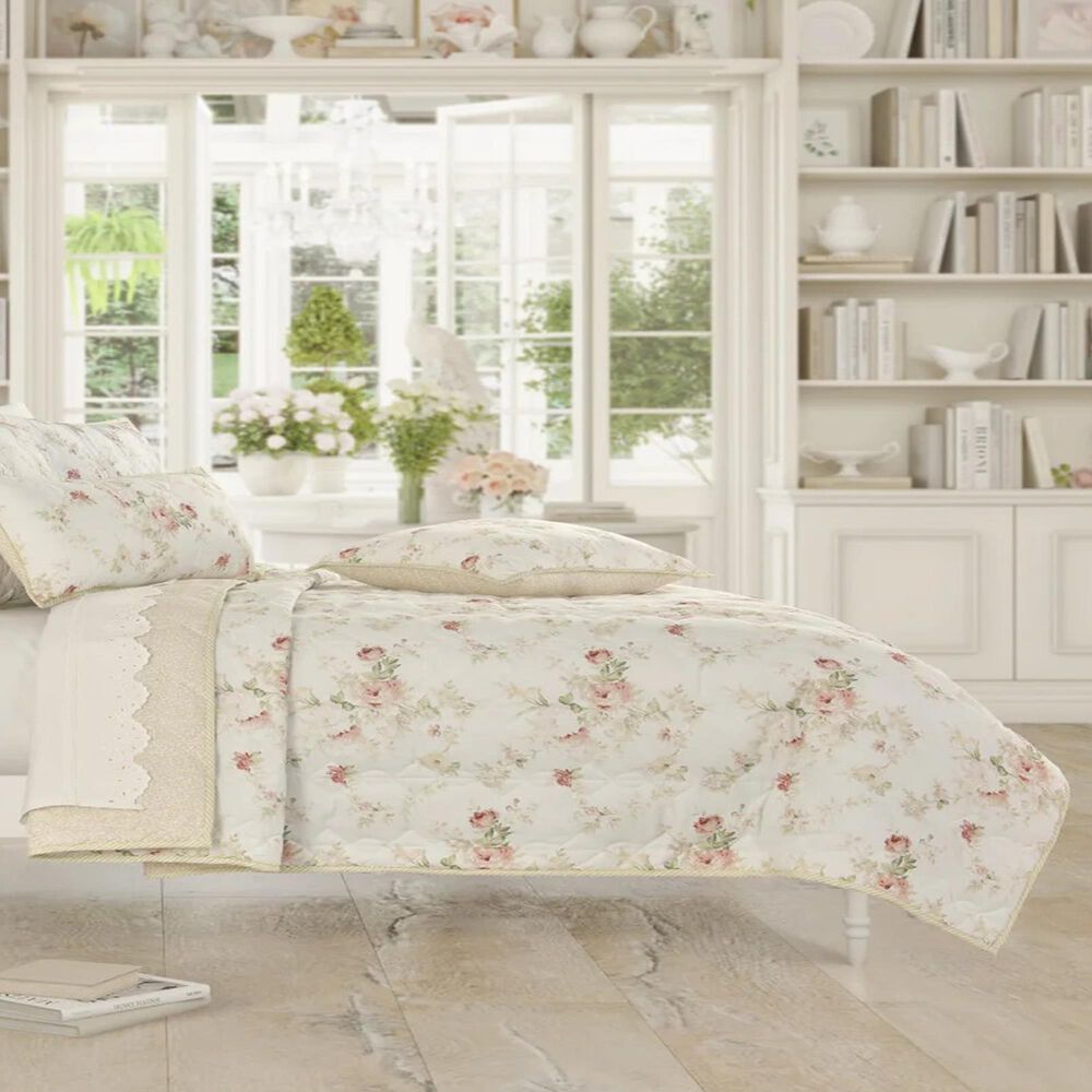 J. Queen New York Amalia King/California King Quilt in Rose, , large