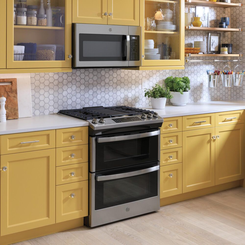 GE Appliances 30" SlideIn FrontControl Gas Double Oven Range in Stainless Steel Nebraska