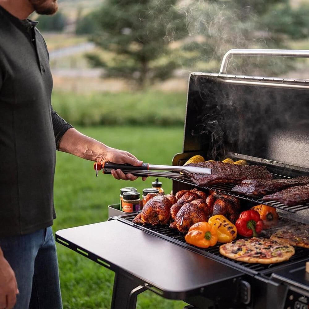 Traeger Grills Woodridge Pellet Grill in Black, , large