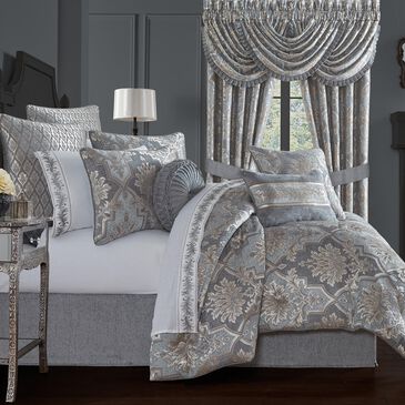J. Queen New York Woodhaven 4-Piece Queen Comforter Set in Powder Blue, , large