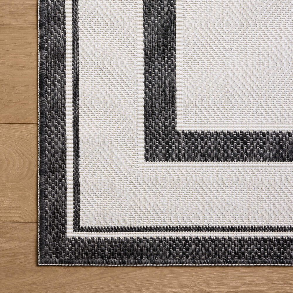 Loloi Easton Onyx and Ivory 2&#39;3&quot; x 3&#39;9&quot; Indoor/Outdoor Area Rug, , large