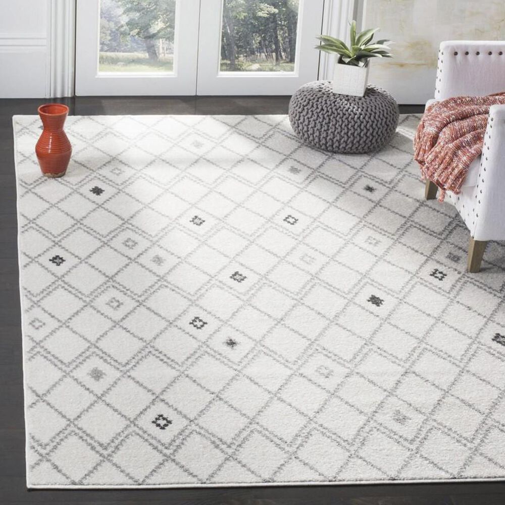 Safavieh Adirondack ADR132B-4 4&#39; x 6&#39; Ivory and Grey Area Rug, , large