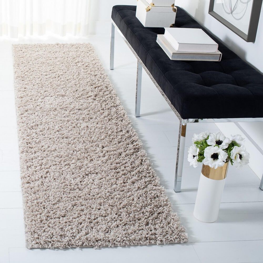 Safavieh Venus Shag 2&#39;2&quot; x 6&#39; Taupe Runner, , large