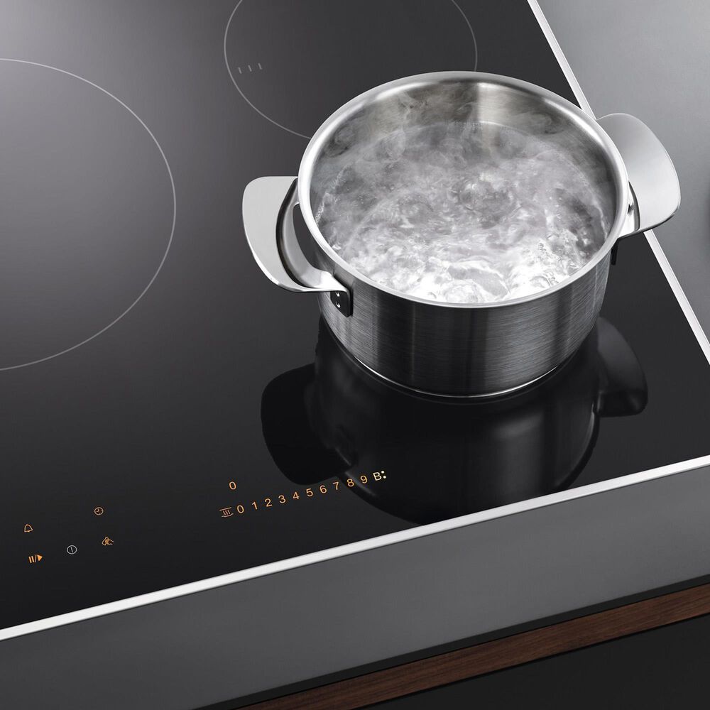 Miele 30" Smart Induction Cooktop in Black, , large
