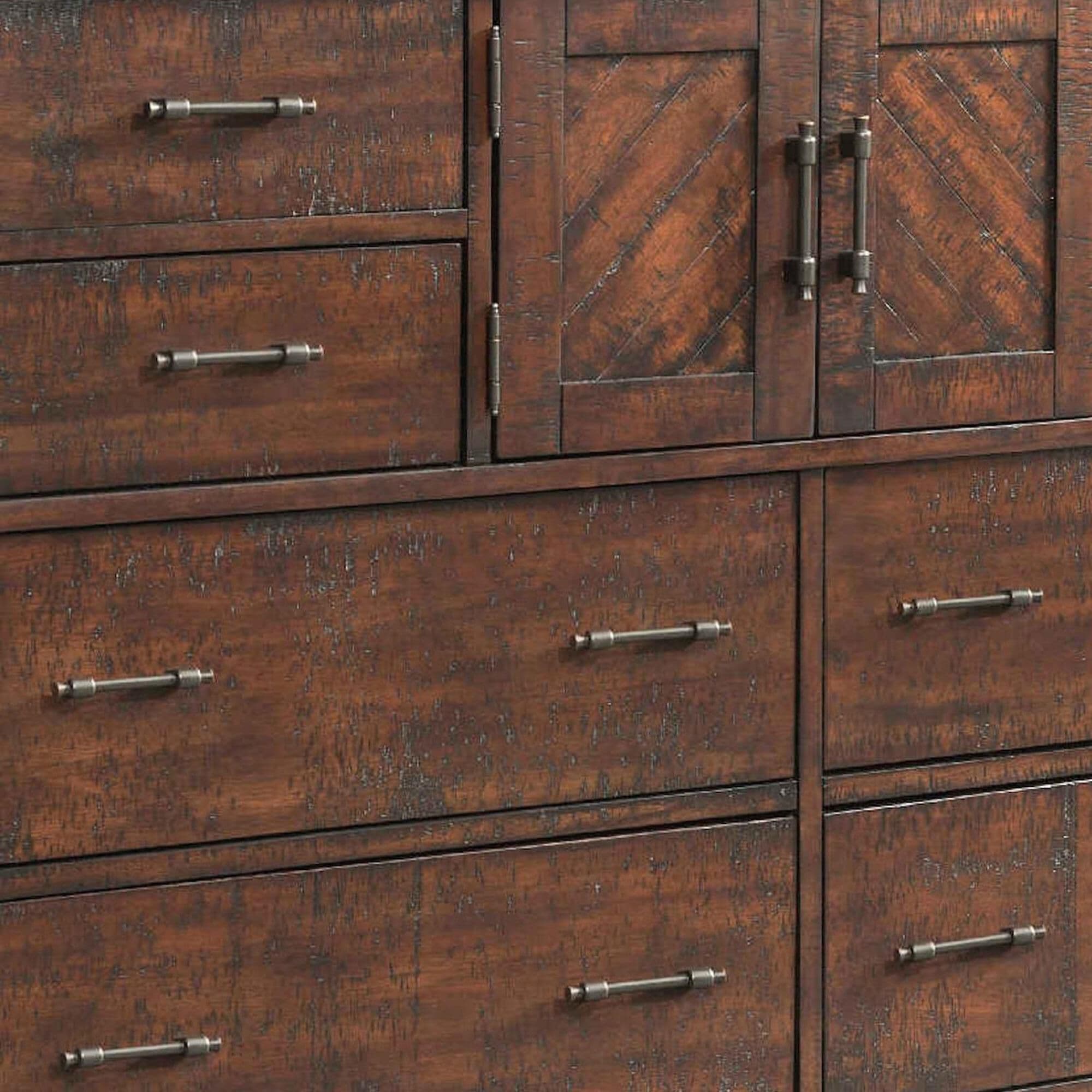 Mayberry Hill Jax 8-Drawer Dresser in Cherry