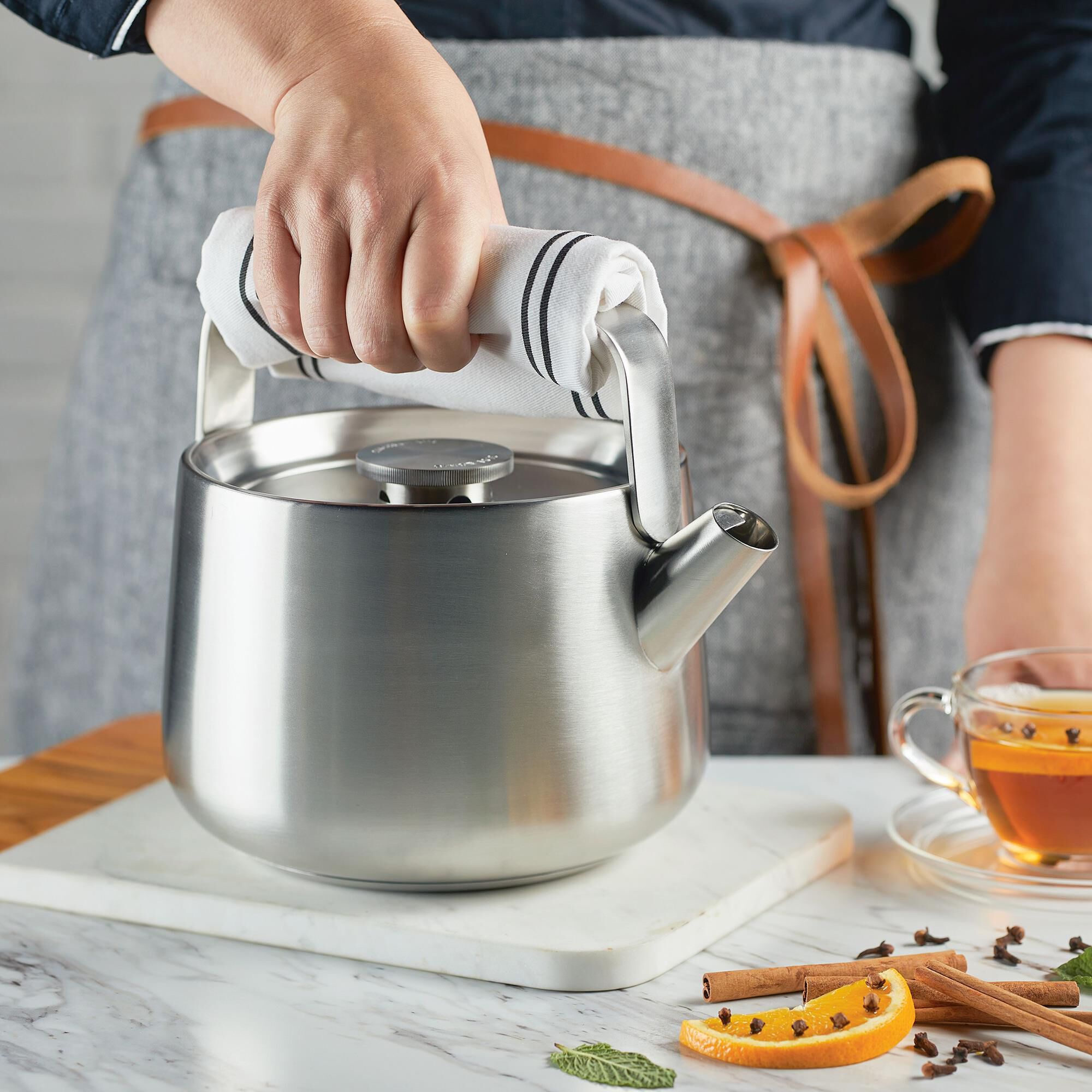Kitchenaid stainless 2025 steel tea kettle