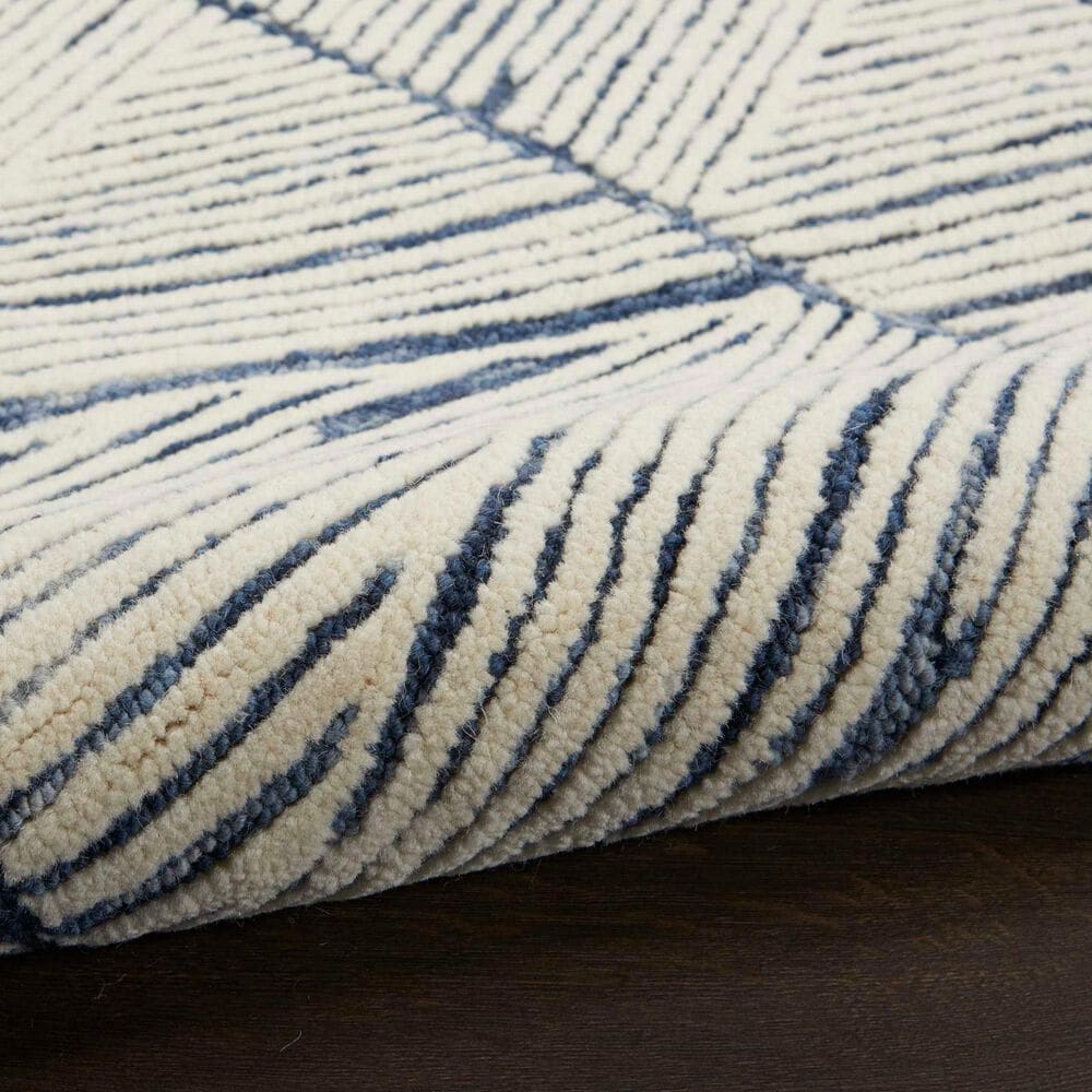 Nourison Colorado 3&#39;9&quot; x 5&#39;9&quot; White and Blue Area Rug, , large