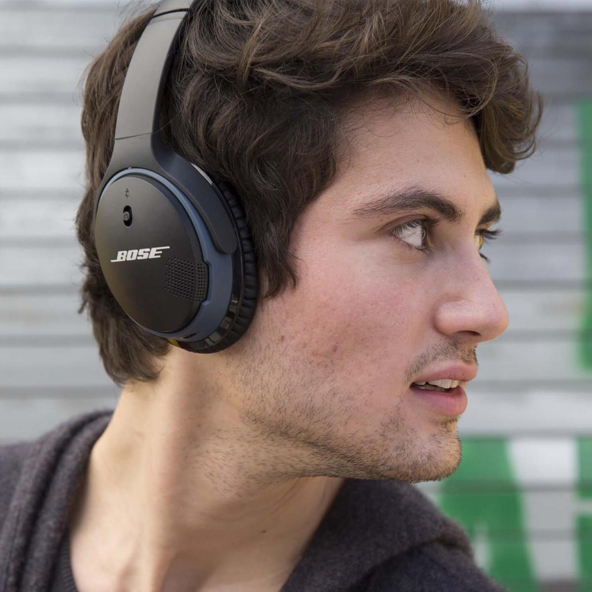 bose soundlink around ear