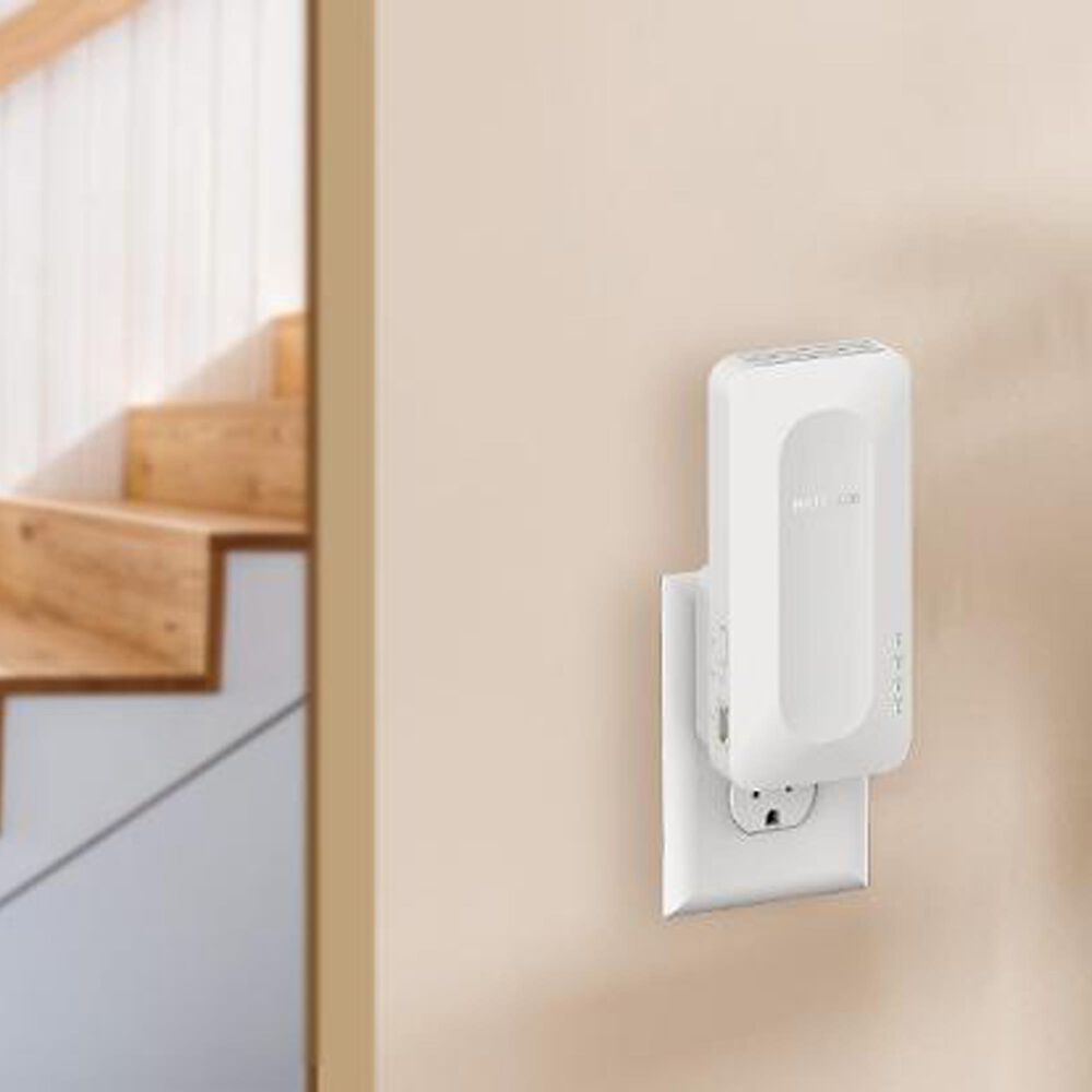 NETGEAR Dual-band WiFi 6 Mesh Extender in White, , large