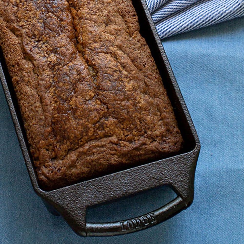 Lodge Cast Iron Seasoned Cast Iron Loaf Pan in Black