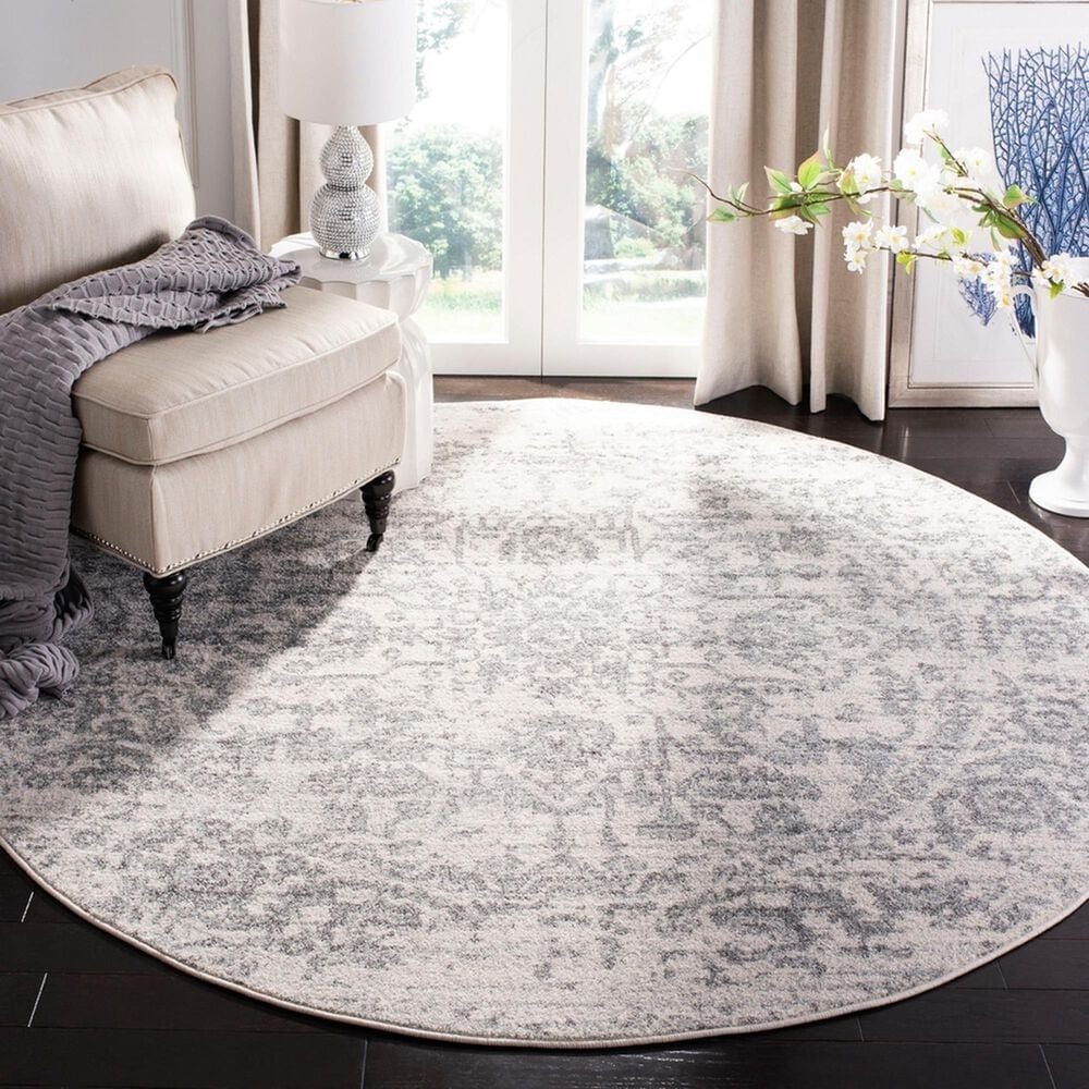 Safavieh Madison MAD603G 5&#39; Round Silver and Ivory Area Rug, , large