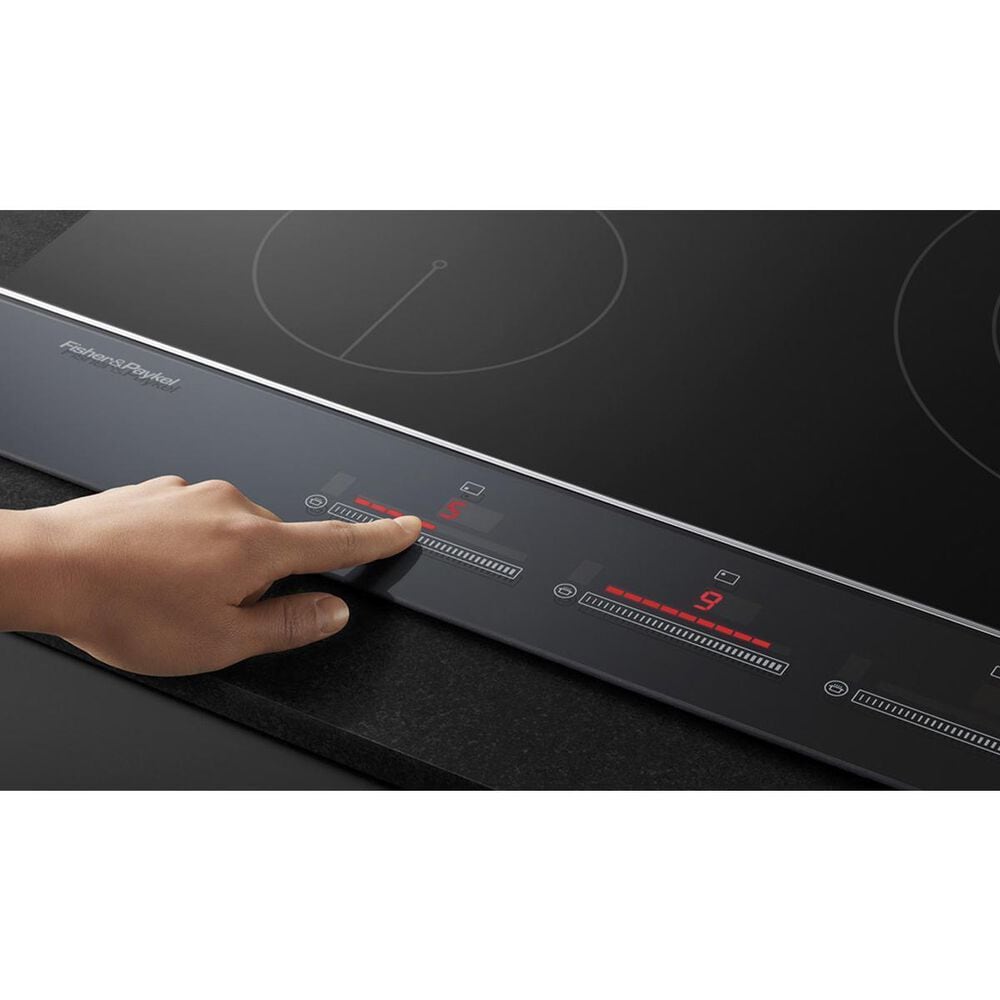 Fisher &amp; Paykel 30" Induction Cooktop with 4-Zone in Black, , large