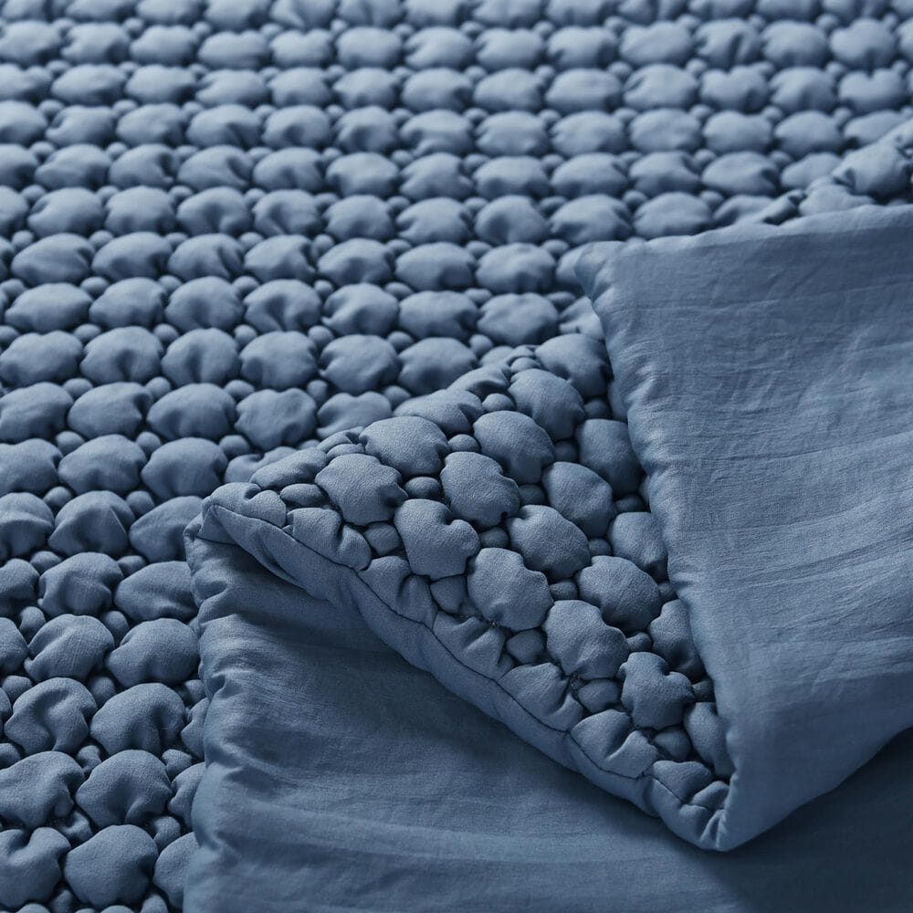J. Queen New York Cloud Puff 2-Piece Twin/Twin XL Quilt Set in Blue, , large