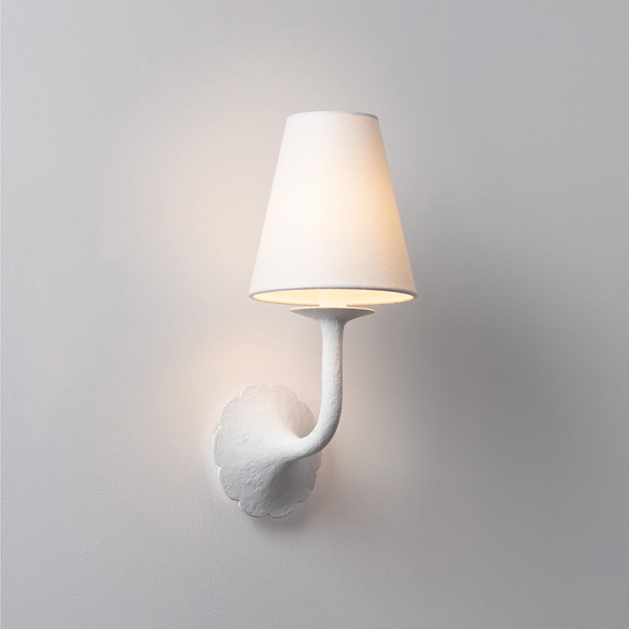 Hudson Valley Lighting Winnipeg 1-Light Wall Sconce in White Plaster