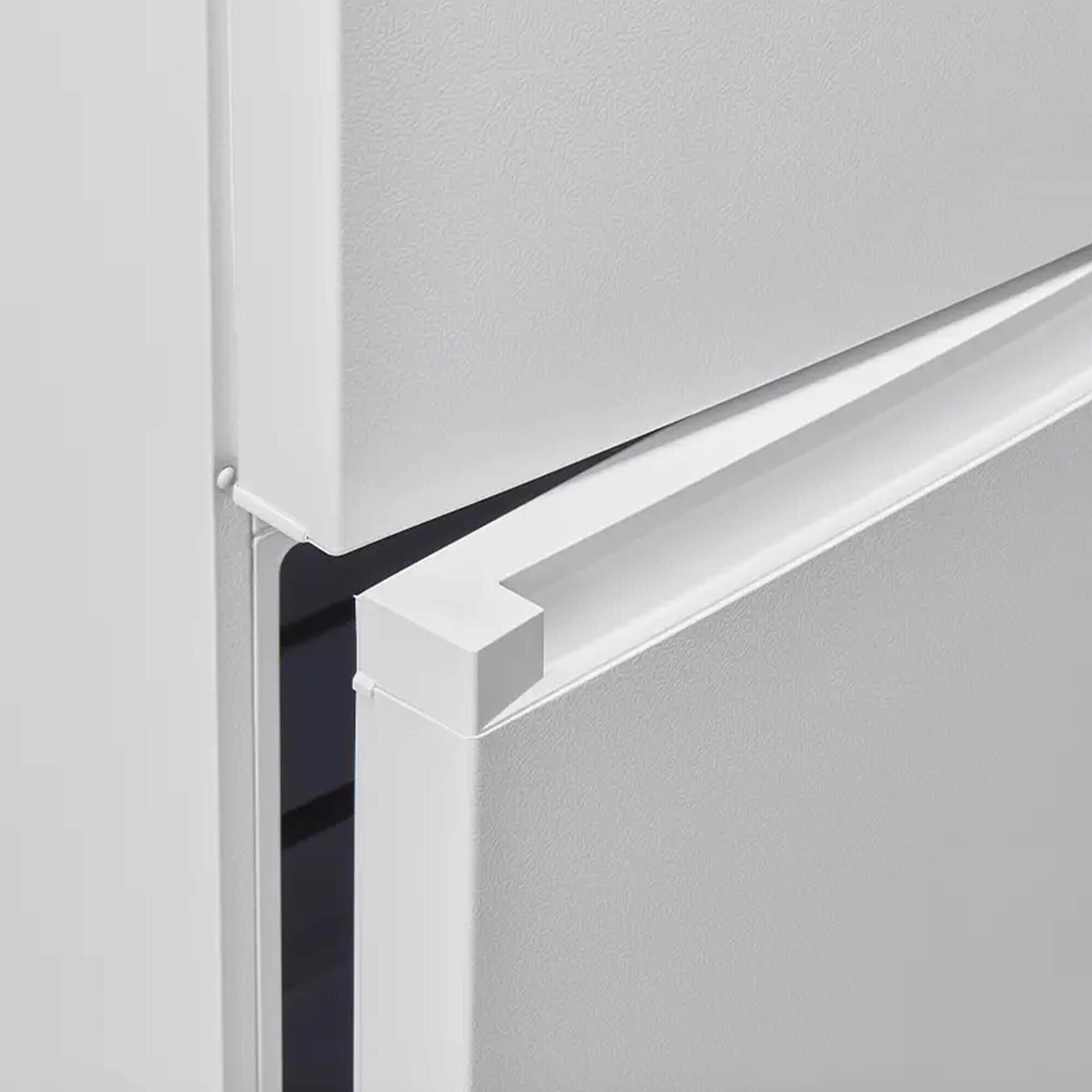Midea 19 Cu. Ft. Garage Ready Top-Freezer Refrigerator in White