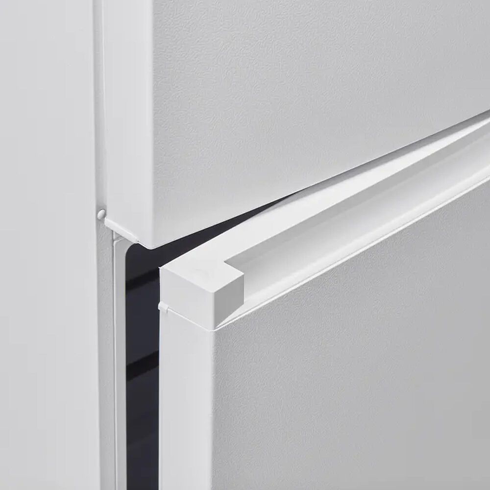 Midea 19 Cu. Ft. Garage Ready Top-Freezer Refrigerator in White, , large