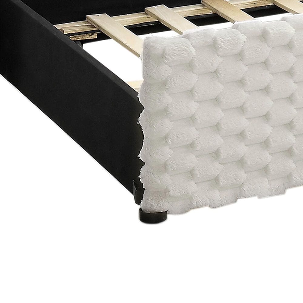 Crown Mark Molly Daybed in White, , large